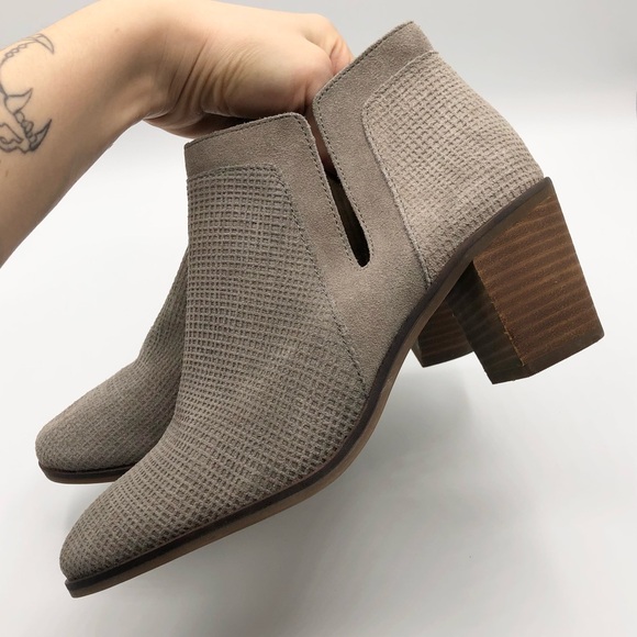 Lucky Brand Grey Suede Leather Ankle Booties Women’s Size 8 - Picture 5 of 8